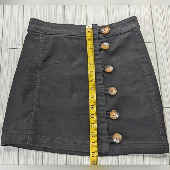 Free People Little Daisies Mini Skirt with Side Button in Washed Black Size 2 - Picture 6 of 9